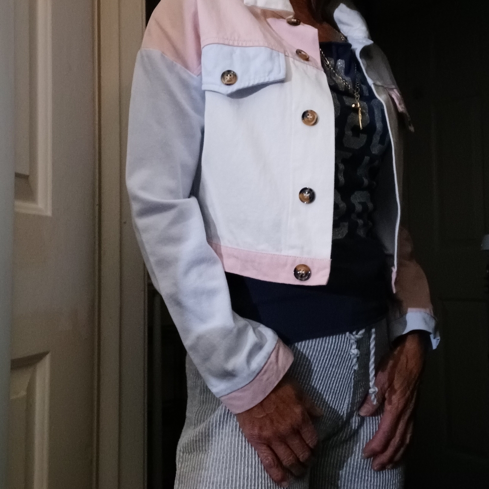 Cropped Jacket xs new no tag - Picture 4 of 5